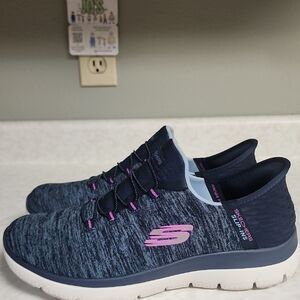 Skechers Slip-ins Women's Blue and Pink Sneakers 9 wide fit number 3443